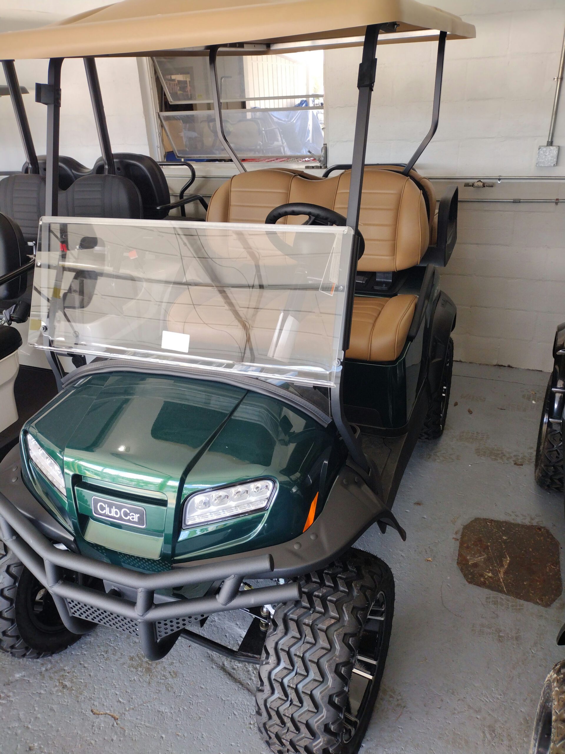 Club Car Onward, 4-PASS, Lithium ELECTRIC, Lifted