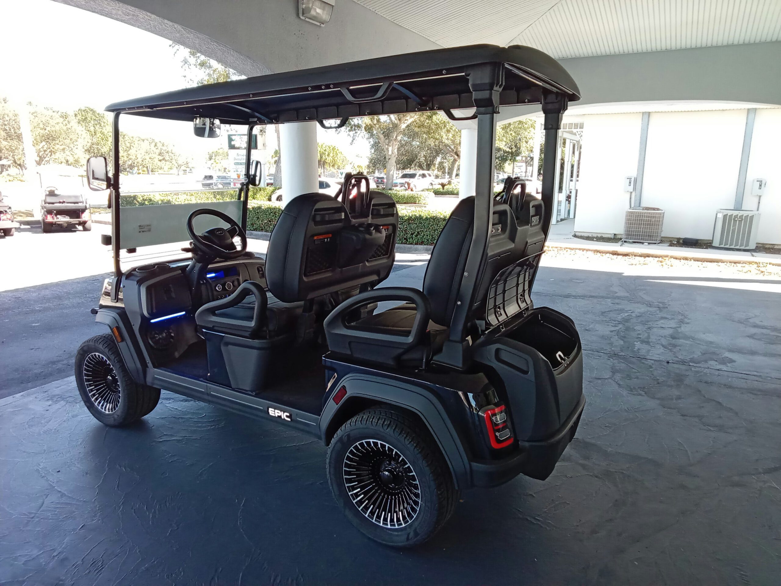 Epic E40FX, 4-PASS, LITHIUM ELECTRIC, Lifted
