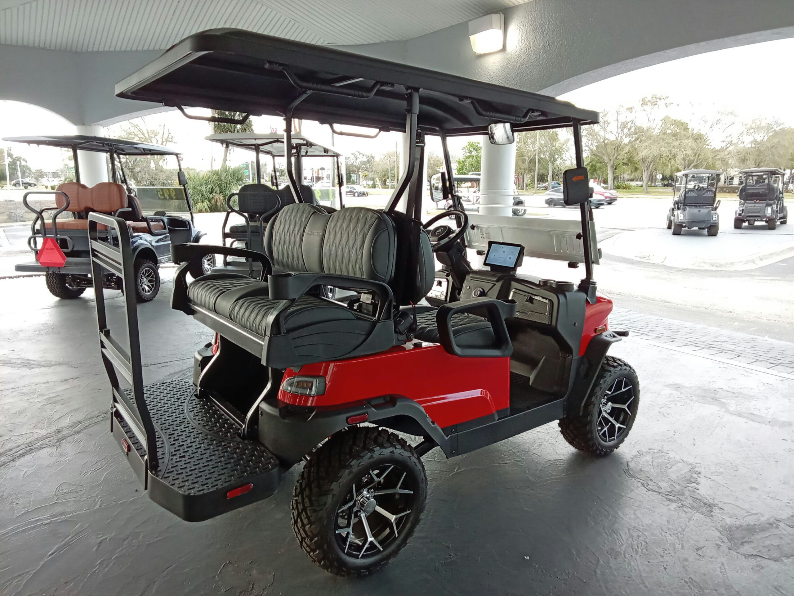 Denago “Nomad XL

“, 4-PASS, LITHIUM ELECTRIC, Lifted