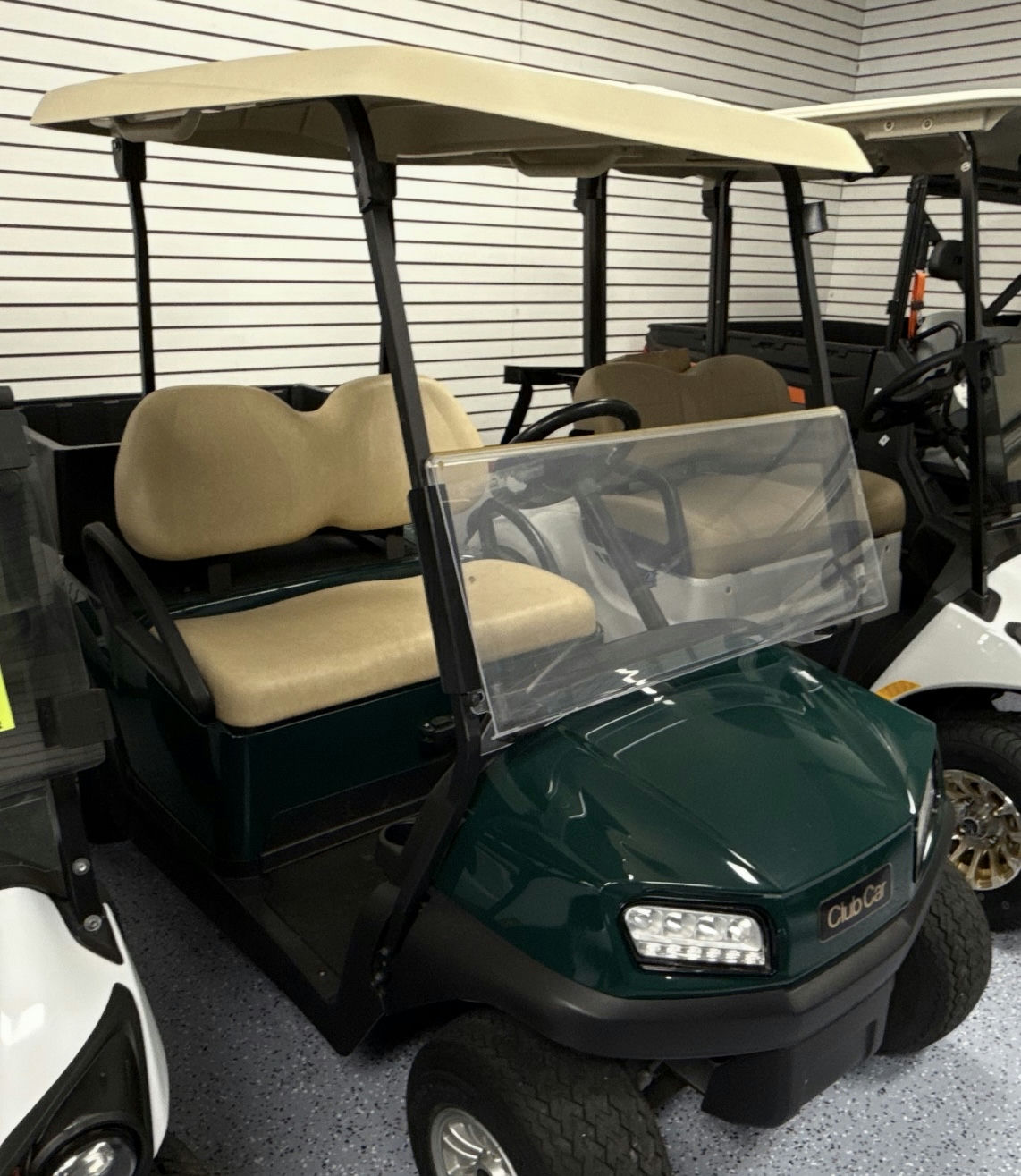 Club Car Tempo, 4-PASS,  ELECTRIC, Non-lifted