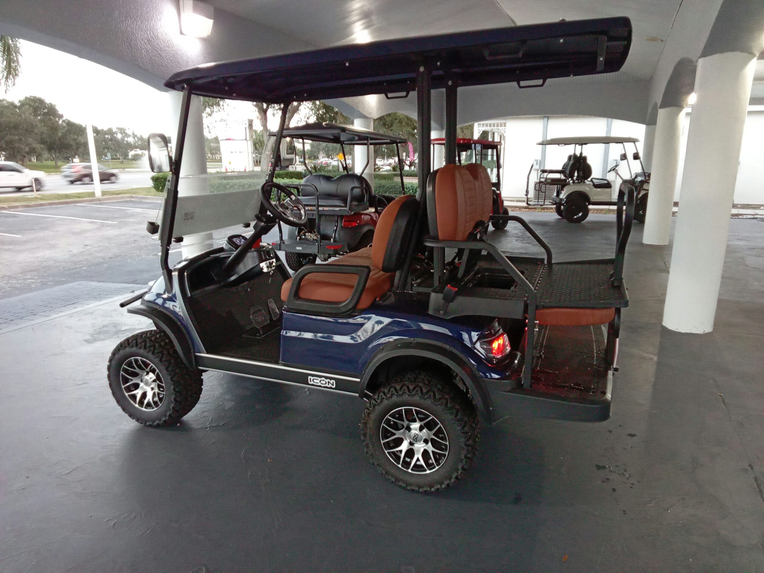 Icon Gas 4L, G40L, 4-PASS, EFI GAS, Lifted