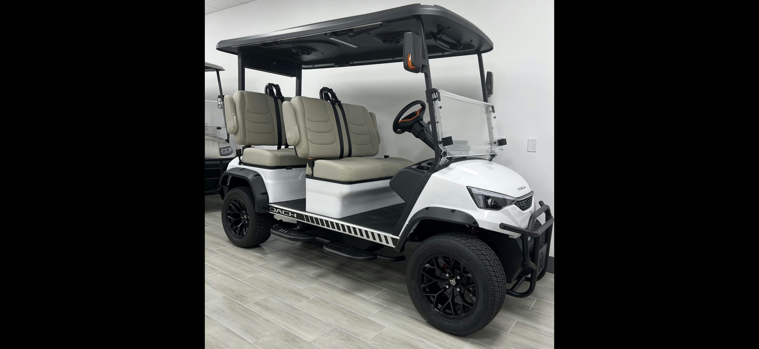 Dach Apollo , 4-PASS, LITHIUM ELECTRIC, Lifted