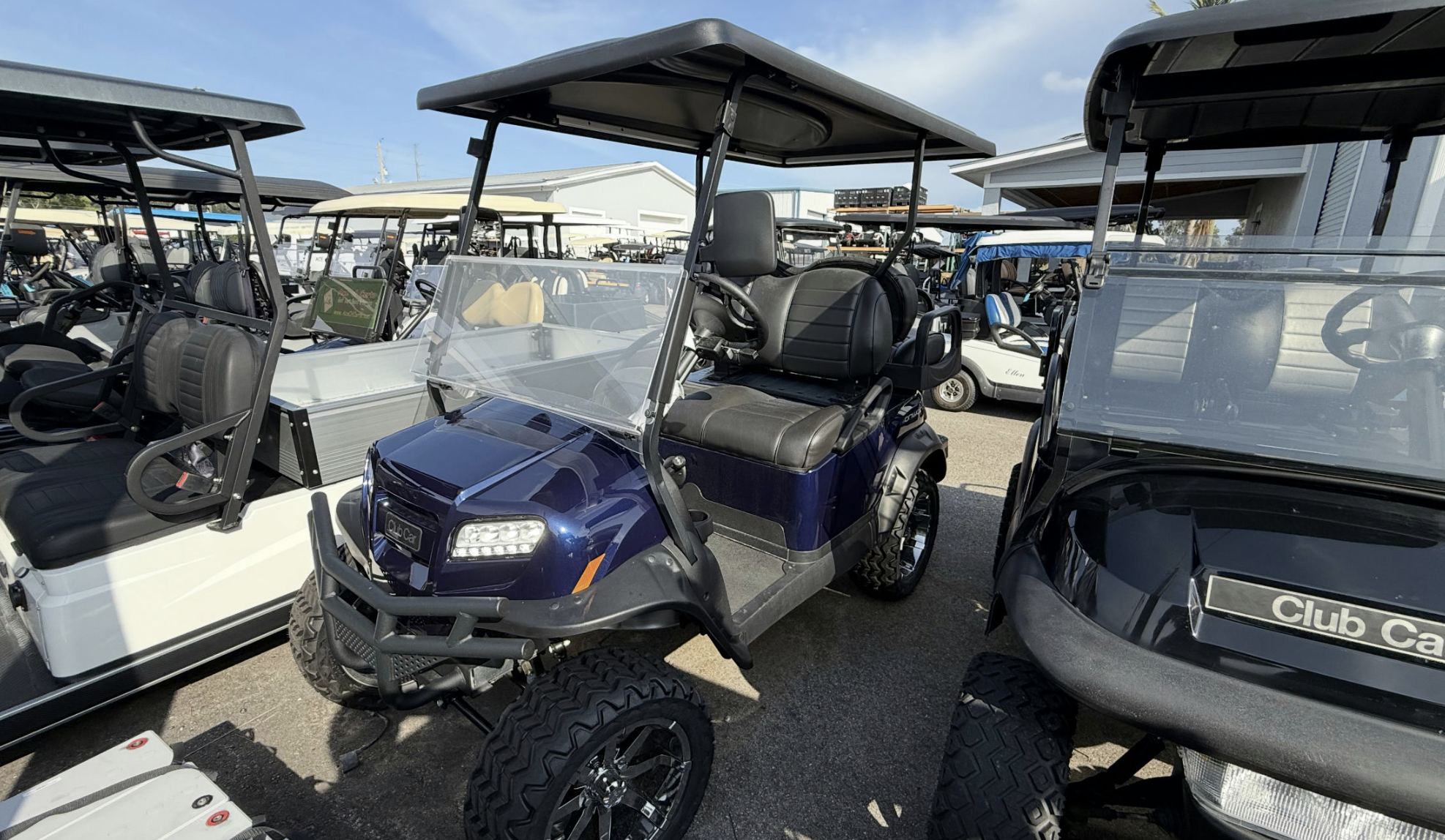 Club Car Onward, 4-PASS, EFI GAS, Lifted